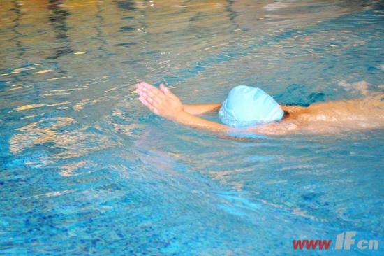 康慈健身第一届少儿游泳大赛