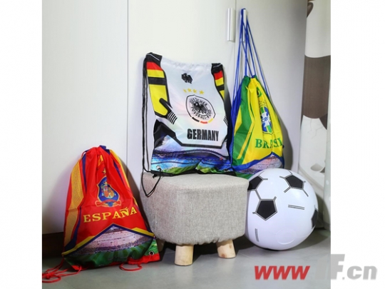 金鹰世界杯年代展 给爱足球的你独家记忆-连云港房产网